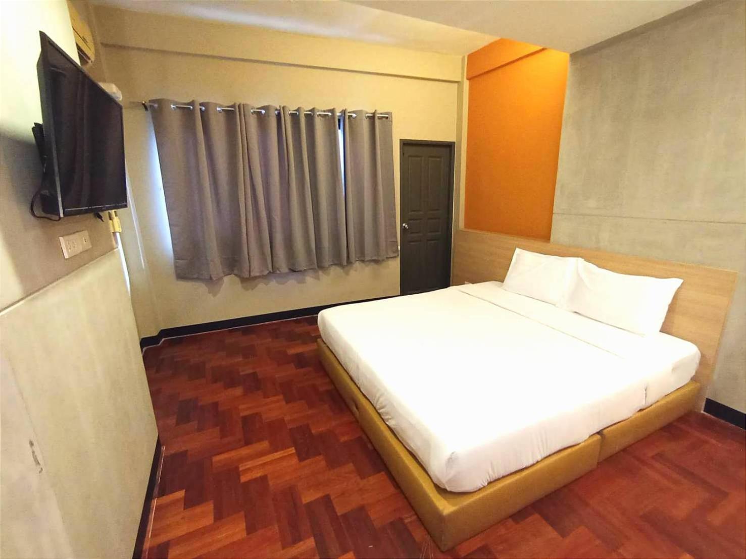 Go Inn Bts Surasak Silom Bkk โกอินน์ บีทีเอส สถานีสุรศักดิ์ Bangkok Exterior photo